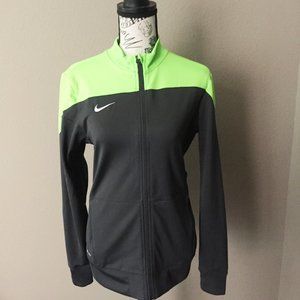 NWT Women's Nike Dri-Fit Zip Up Jacket, size M